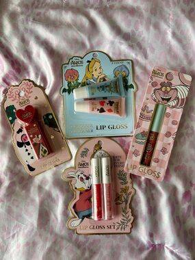 💖Disney Alice and Wonderland Lipgloss Bundle of 4 NEW